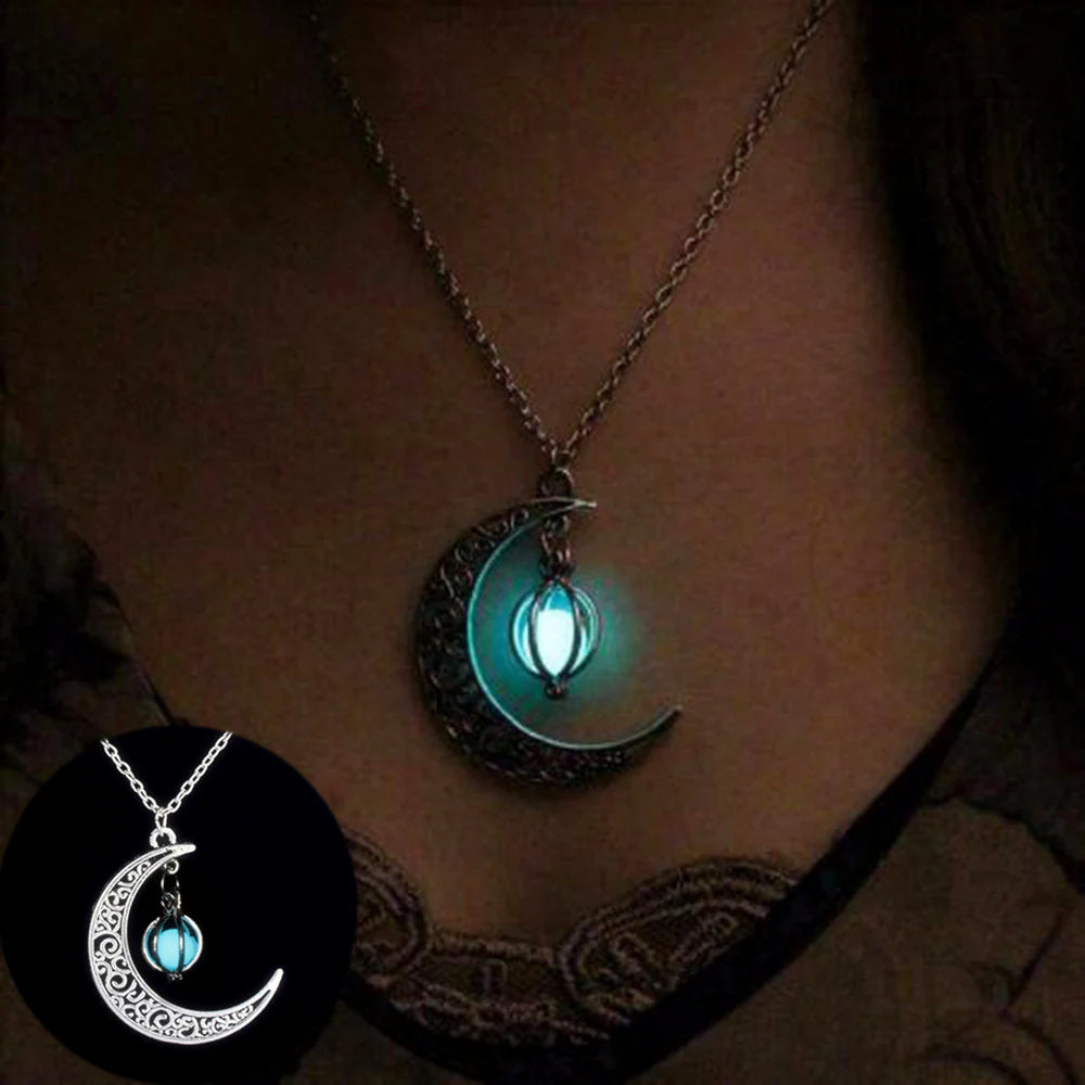 Moon glowing stone necklace 