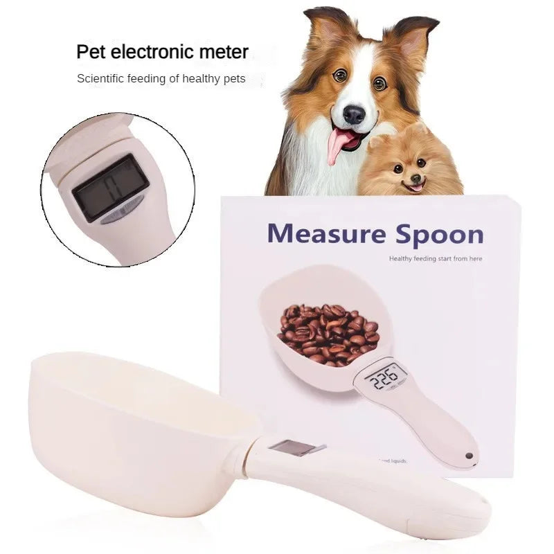 Pet food measuring scoop electronic